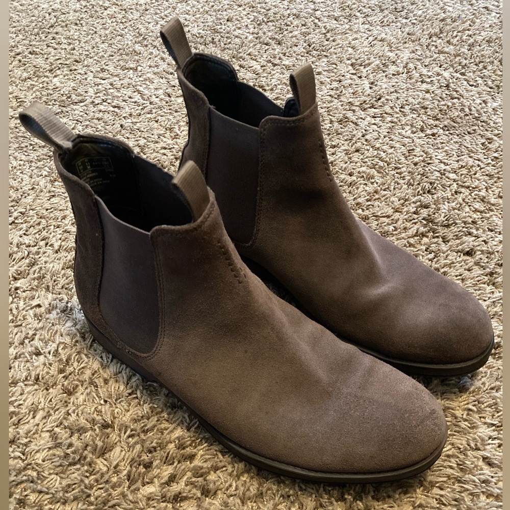 Men's Clark’s Boots size 11 M